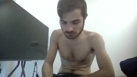 danievio21 online show from May 2026 12:21:01 PM
