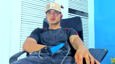 Snapshot of danii_scot chatting on January 2025 03:58:02 AM Dani online show from January 2025 03:58:02 AM