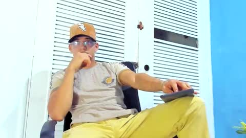 Snapshot of danii_scot chatting on February 2025 03:47:02 AM Dani online show from February 2025 03:47:02 AM