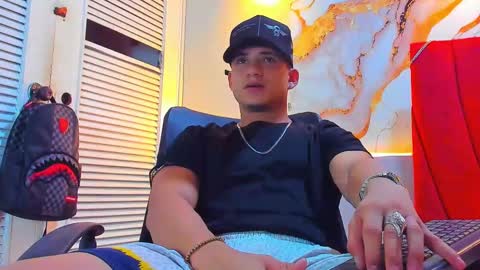 Snapshot of danii_scot chatting on September 2025 03:44:02 AM Dani online show from September 2025 03:44:02 AM