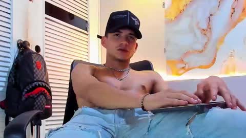 Snapshot of danii_scot chatting on October 2025 04:09:02 AM Dani online show from October 2025 04:09:02 AM