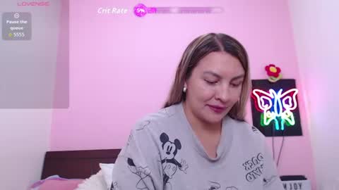 Snapshot of danika_bellaa chatting on June 2026 01:30:02 AM K A R O L online show from June 2026 01:30:02 AM