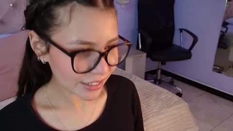 Snapshot of danika_x chatting on June 2026 01:19:02 AM Danika online show from June 2026 01:19:02 AM