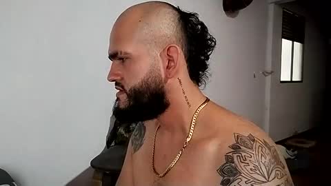 Snapshot of daniloh_xxx chatting on October 2025 04:11:01 PM daniloh_xxx online show from October 2025 04:11:01 PM