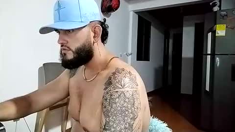 Snapshot of daniloh_xxx chatting on October 2025 04:03:02 AM daniloh_xxx online show from October 2025 04:03:02 AM