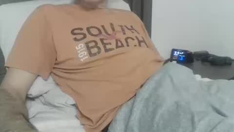 Snapshot of danl20012001 chatting on October 2025 12:22:02 AM danl20012001 online show from October 2025 12:22:02 AM