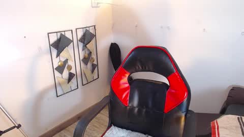 dann hill1 online show from October 2025 08:46:02 PM