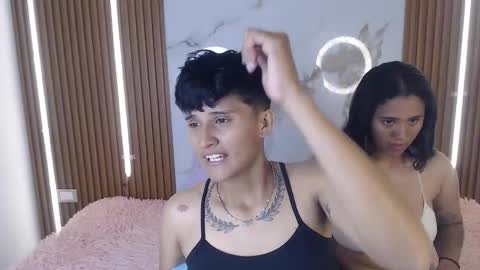 Danniela y Victoria online show from March 2026 09:40:02 PM