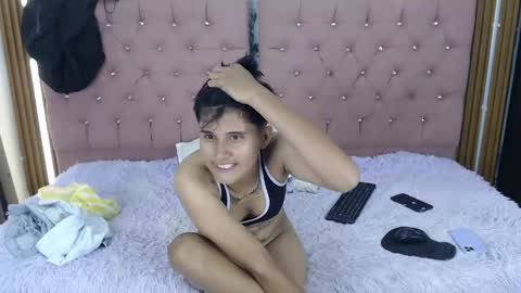 Danniela y Victoria online show from May 2026 01:56:01 AM