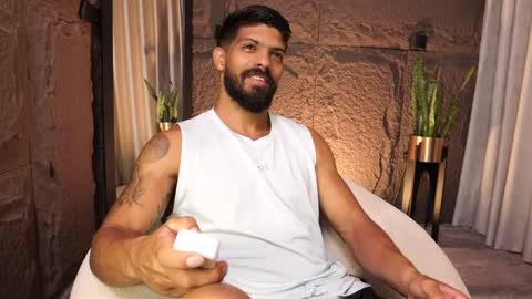 Dann saenz online show from April 2026 02:14:01 PM