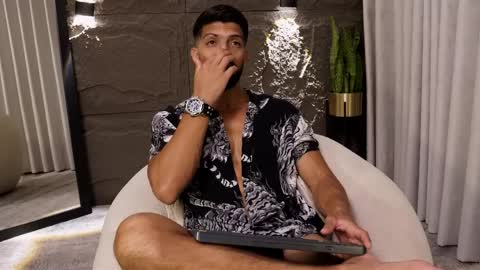 Dann saenz online show from April 2026 01:44:01 PM