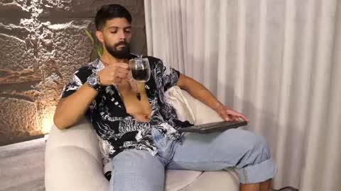 Dann saenz online show from April 2026 01:16:02 PM