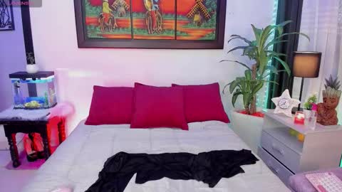 Snapshot of danna_ferri_ chatting on February 2026 05:40:02 PM DANNA online show from February 2026 05:40:02 PM