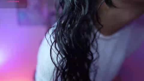 Danna Lovs online show from February 2026 02:27:02 PM