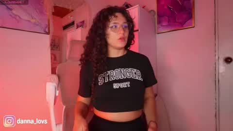 Danna Lovs online show from May 2026 01:36:01 AM