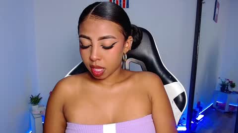 Snapshot of danna_schmidt23 chatting on December 2024 09:29:02 AM Danna online show from December 2024 09:29:02 AM