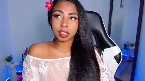 Snapshot of danna_schmidt23 chatting on December 2024 11:47:02 PM Danna online show from December 2024 11:47:02 PM