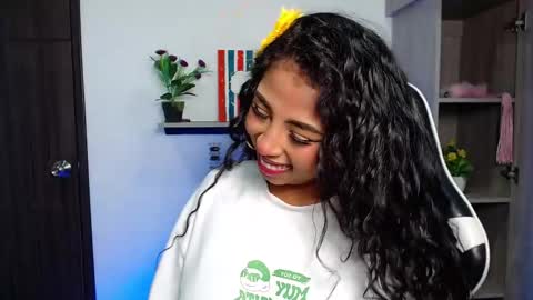 Snapshot of danna_schmidt23 chatting on October 2025 02:01:01 AM Danna online show from October 2025 02:01:01 AM