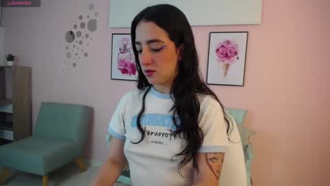 Snapshot of danna_wagner chatting on November 2025 12:38:01 PM danna_wagner online show from November 2025 12:38:01 PM