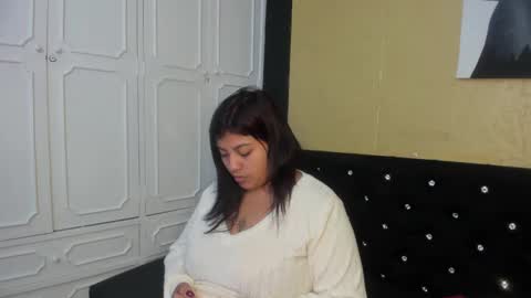 Danna Garza online show from February 2025 04:44:02 AM