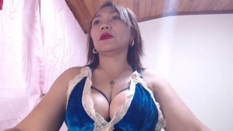 dannamomcerratt online show from April 2026 01:39:01 AM