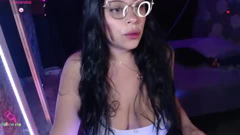 danna online show from July 2026 03:33:02 AM