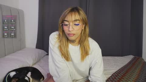 Snapshot of dannielle_ chatting on January 2025 08:59:01 PM online show from January 2025 08:59:01 PM