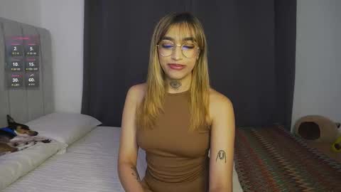 Snapshot of dannielle_ chatting on March 2025 08:33:02 PM online show from March 2025 08:33:02 PM