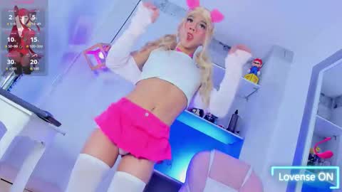 Snapshot of danniigrovers chatting on October 2025 12:44:02 PM Danni Sebastian online show from October 2025 12:44:02 PM