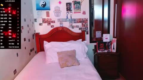 phantom555 online show from December 2025 07:01:02 PM