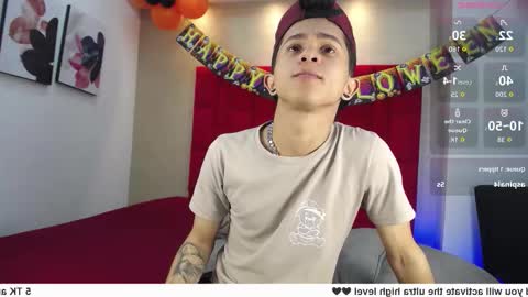 Snapshot of danny__santoro chatting on October 2025 01:10:01 PM Danny online show from October 2025 01:10:01 PM