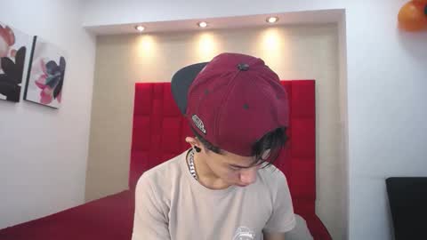Snapshot of danny__santoro chatting on October 2025 01:34:01 PM Danny online show from October 2025 01:34:01 PM