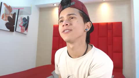 Snapshot of danny__santoro chatting on November 2025 01:32:02 PM Danny online show from November 2025 01:32:02 PM