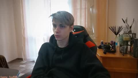 Snapshot of danny_fox888 chatting on March 2025 07:08:02 AM Daniel online show from March 2025 07:08:02 AM