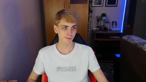 Snapshot of danny_fox888 chatting on September 2025 05:01:02 PM Daniel online show from September 2025 05:01:02 PM