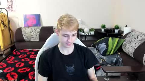 Snapshot of danny_fox888 chatting on September 2025 02:19:01 PM Daniel online show from September 2025 02:19:01 PM