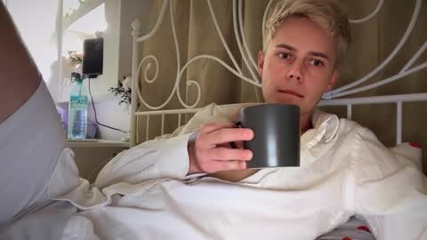 Snapshot of danny_love01 chatting on October 2025 04:27:01 PM danny online show from October 2025 04:27:01 PM