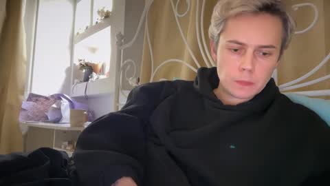 Snapshot of danny_love01 chatting on December 2025 04:44:01 PM danny online show from December 2025 04:44:01 PM