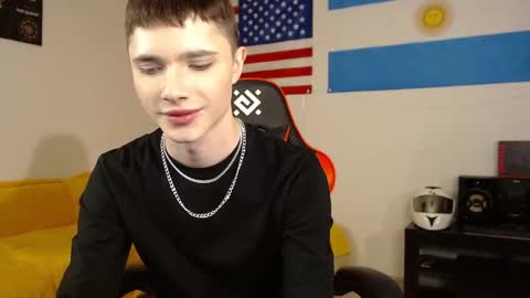 Danny online show from November 2025 01:11:01 PM
