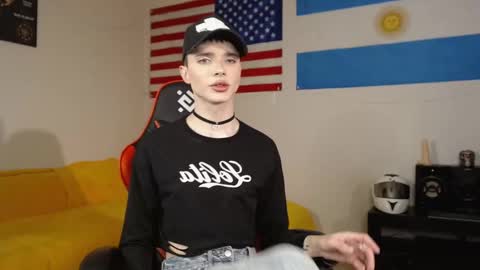 Danny online show from November 2025 10:34:02 AM