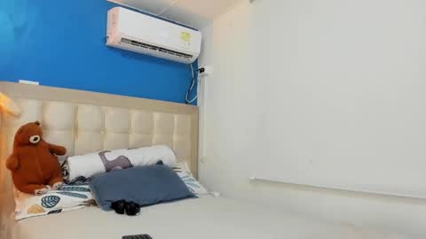 Snapshot of danny_winslow chatting on December 2025 01:57:01 AM Danny online show from December 2025 01:57:01 AM