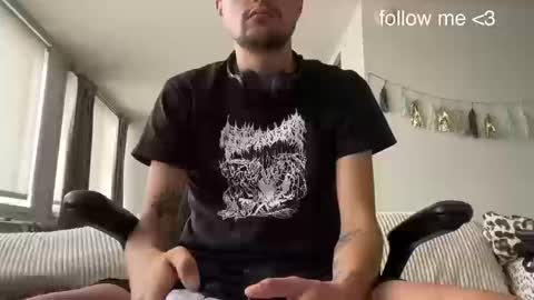 Snapshot of dannywalter789 chatting on September 2025 02:40:02 PM Danny online show from September 2025 02:40:02 PM