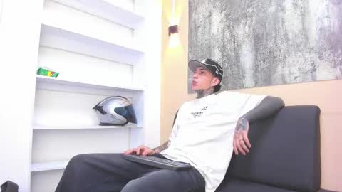 dante_armstrong online show from February 2026 04:00:01 AM