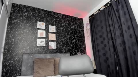 Snapshot of dante_sstrong chatting on January 2025 10:23:02 AM Dante Sstrong online show from January 2025 10:23:02 AM