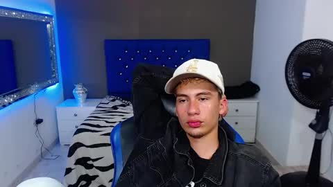 Snapshot of dante_tompson chatting on January 2025 03:26:02 PM Dante online show from January 2025 03:26:02 PM