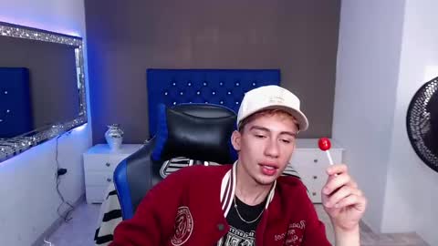 Snapshot of dante_tompson chatting on January 2025 12:37:02 PM Dante online show from January 2025 12:37:02 PM