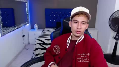 Snapshot of dante_tompson chatting on February 2025 12:26:02 PM Dante online show from February 2025 12:26:02 PM