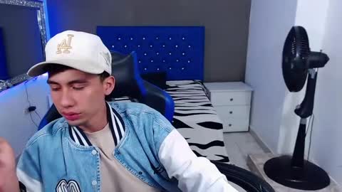 Snapshot of dante_tompson chatting on February 2025 12:26:02 PM Dante online show from February 2025 12:26:02 PM