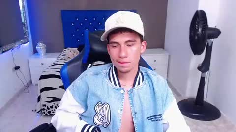 Snapshot of dante_tompson chatting on February 2025 03:31:01 PM Dante online show from February 2025 03:31:01 PM