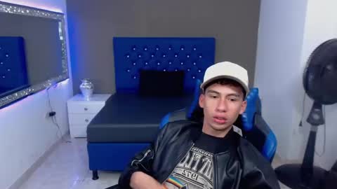 Snapshot of dante_tompson chatting on February 2025 12:21:02 PM Dante online show from February 2025 12:21:02 PM